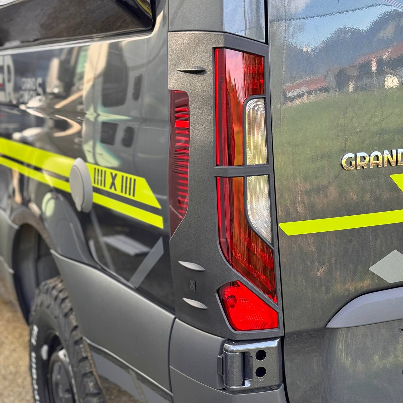 For Mercedes-Benz Sprinter Dodge 907 Rear Light Guards | Tail Light Protectors for Sprinter Vans – Van-X