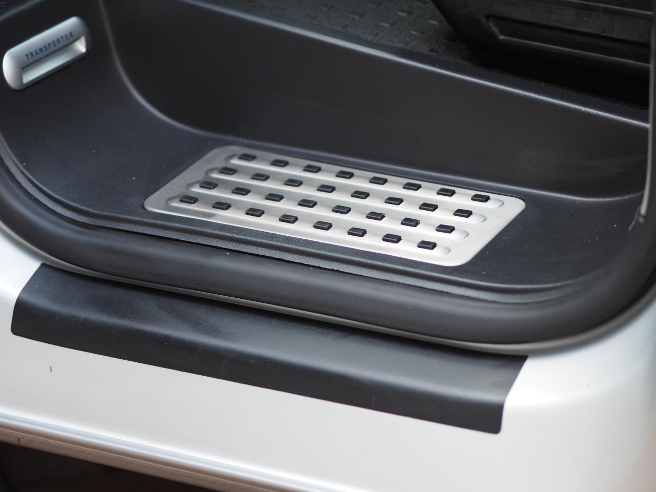 For VW T5 & T5.1 Caravelle Style Full Step Set – 3-Piece for Driver, Passenger & Sliding Door | Campervan Conversion, Transporter Logo, LED