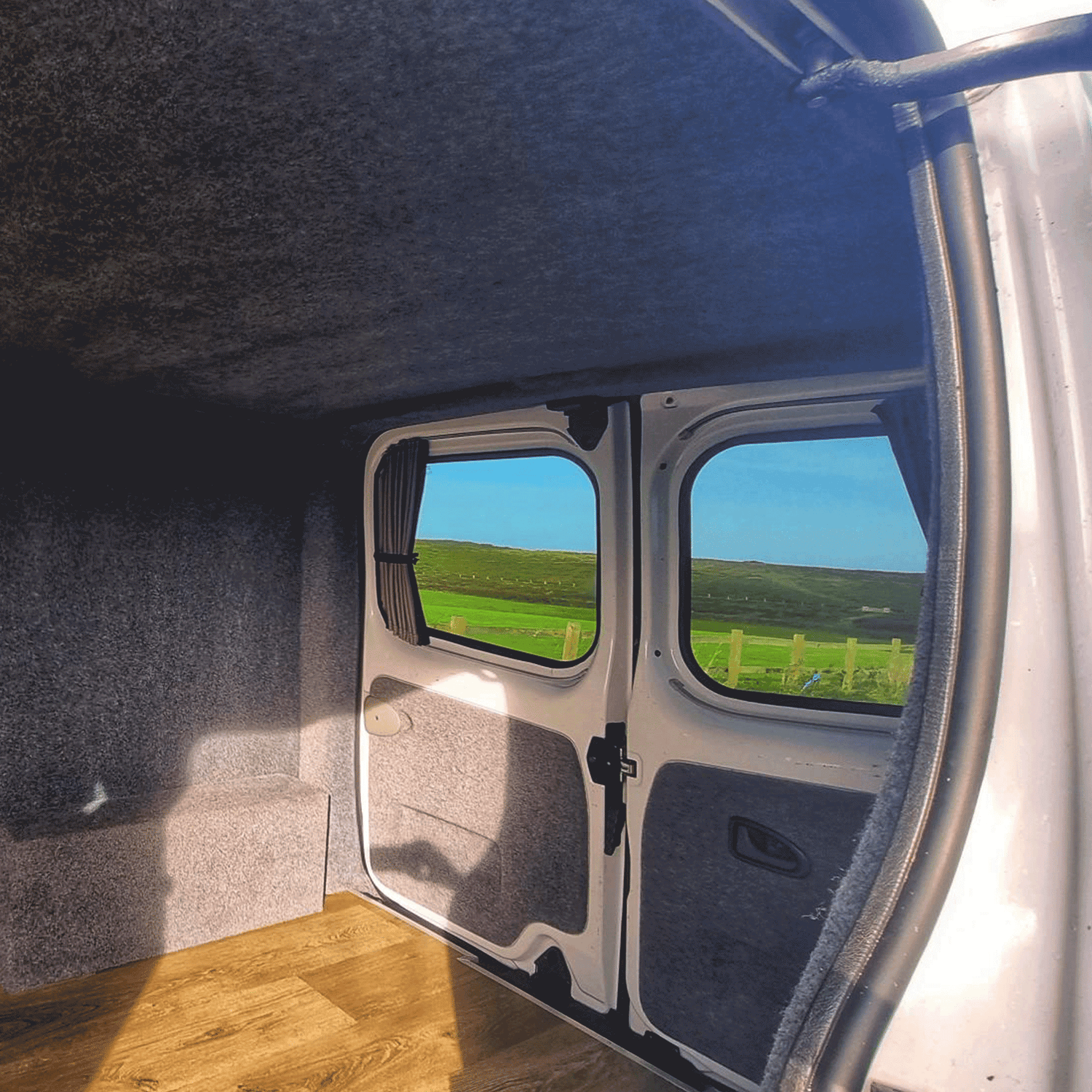 For Vauxhall Vivaro Premium 1 x Barndoor Window Curtains Van-X